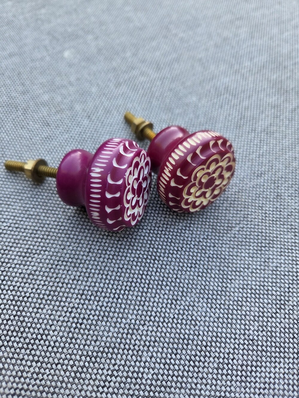 Swt Of 2 Purple And White Drawer Knobs With Floral Design